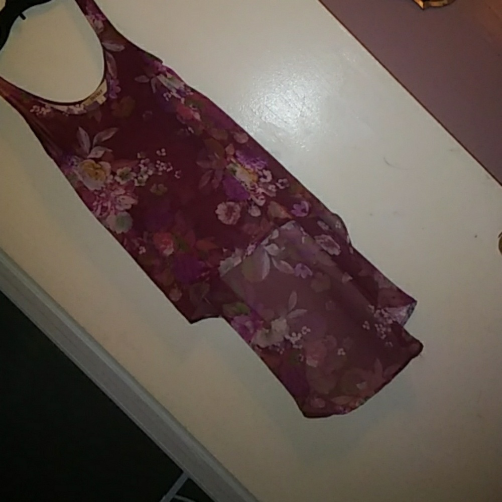 Woman's top - Picture 3 of 5